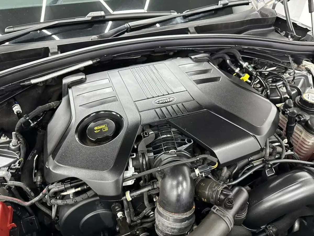 2018-land-rover-range-rover-velar-30-d300-r-dynamic-hse-ss-big-14