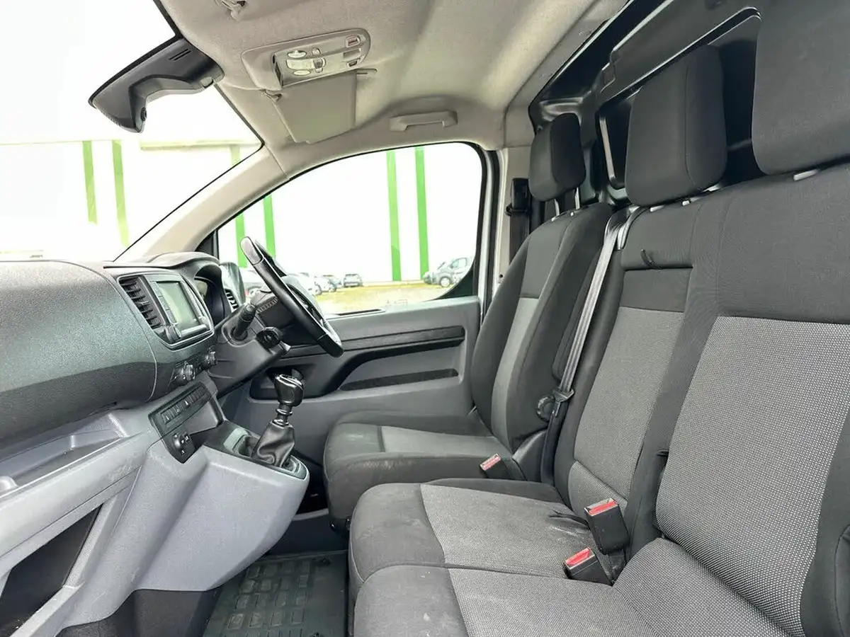 2022-vauxhall-vivaro-20td-3100-l1h1-elite-big-9