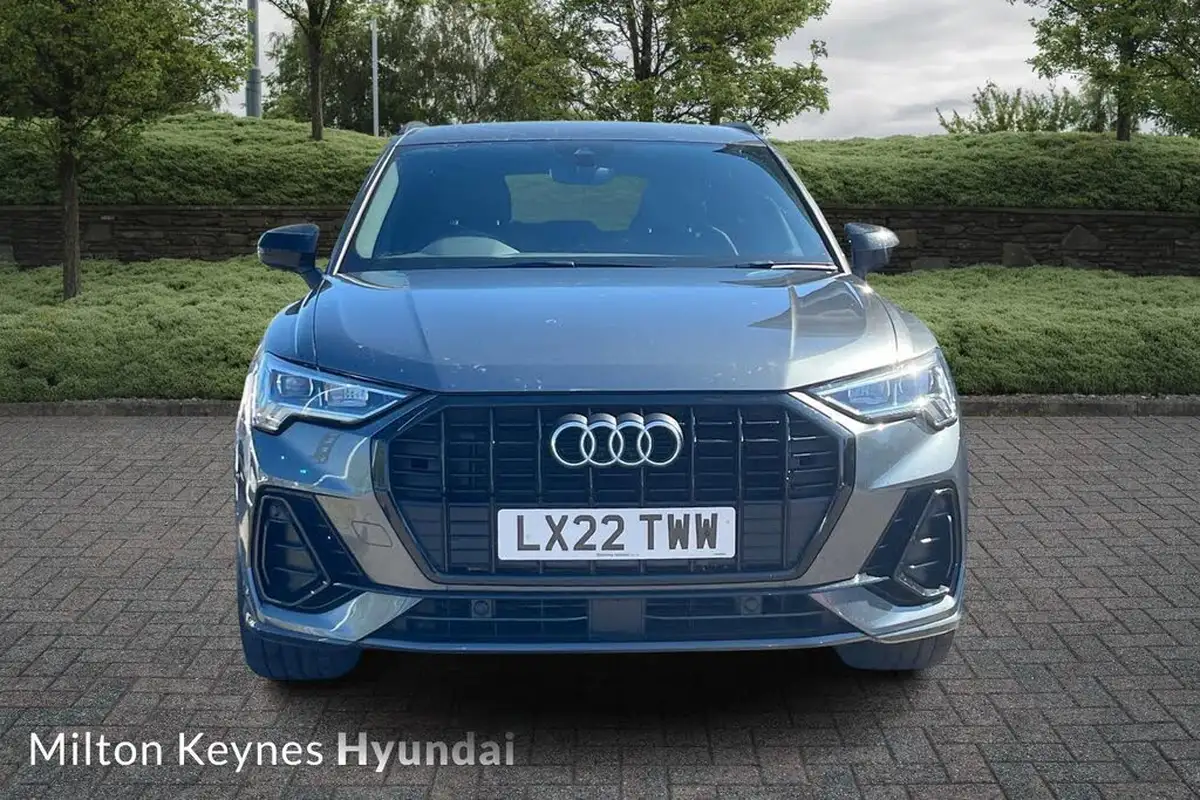 2022-audi-q3-15-35-tfsi-black-edition-codcomfort-sound-pack-station-wagon-big-1