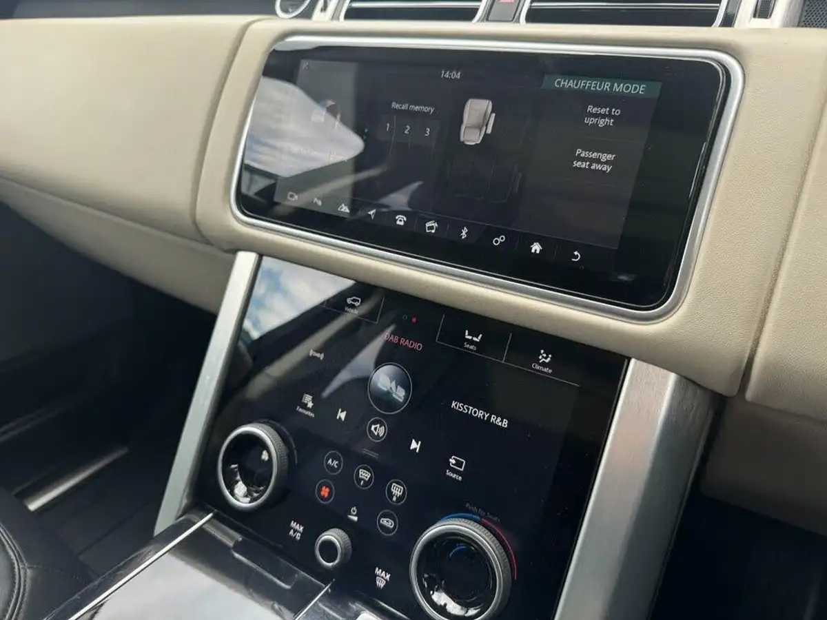 2019-land-rover-range-rover-30-sdv6-vogue-big-21