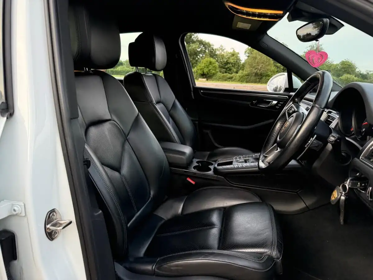 2015-porsche-macan-20-big-9
