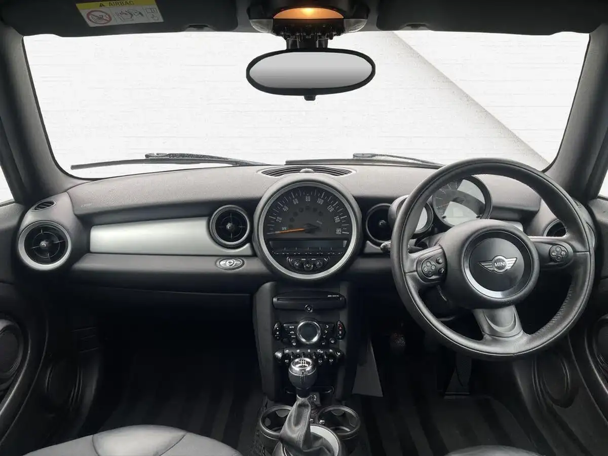 2015-mini-cooper-16-cooper-122bhp-ss-big-5