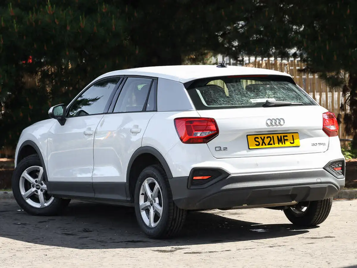 2021-audi-q2-10-30-tfsi-technik-big-1