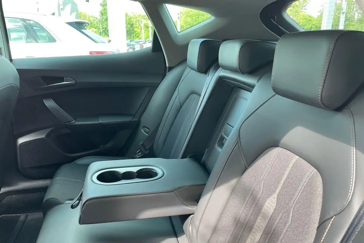 2022-cupra-formentor-14-e-hybrid-v1-big-29