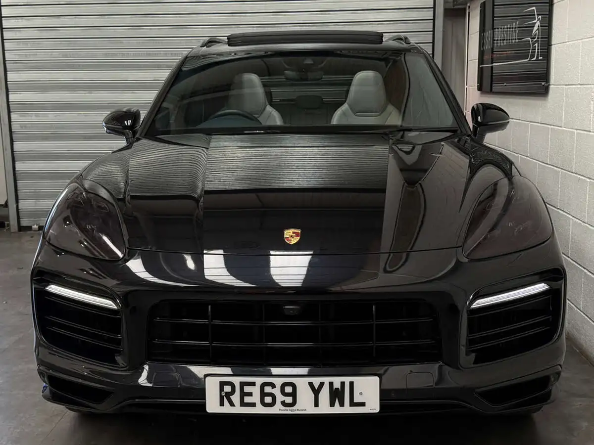 2020-porsche-cayenne-30-v6-s-big-1