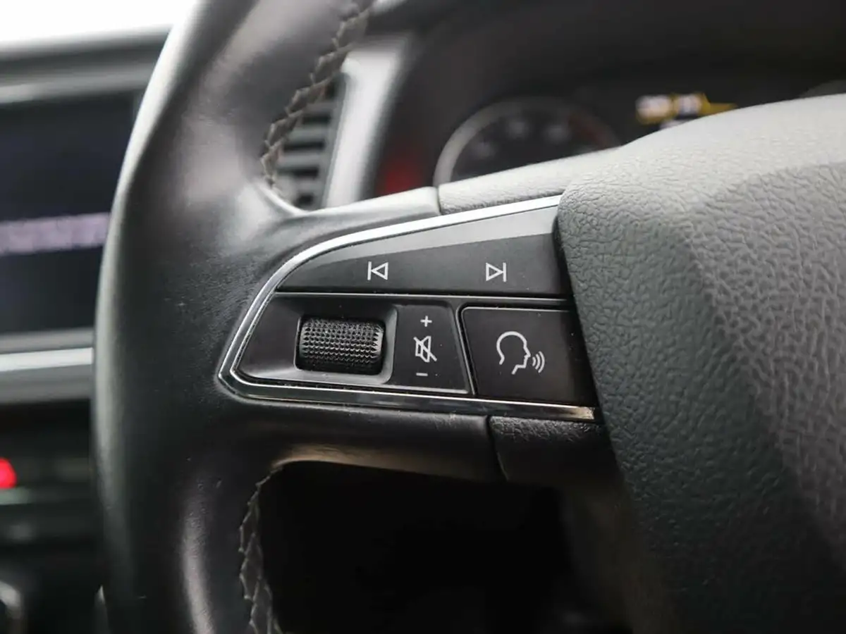 2018-seat-leon-12-tsi-se-dynamic-technology-hatchback-big-27