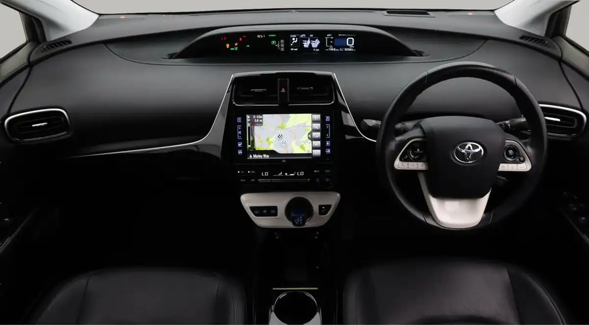 2017-toyota-prius-18-vvt-i-excel-plug-in-big-12