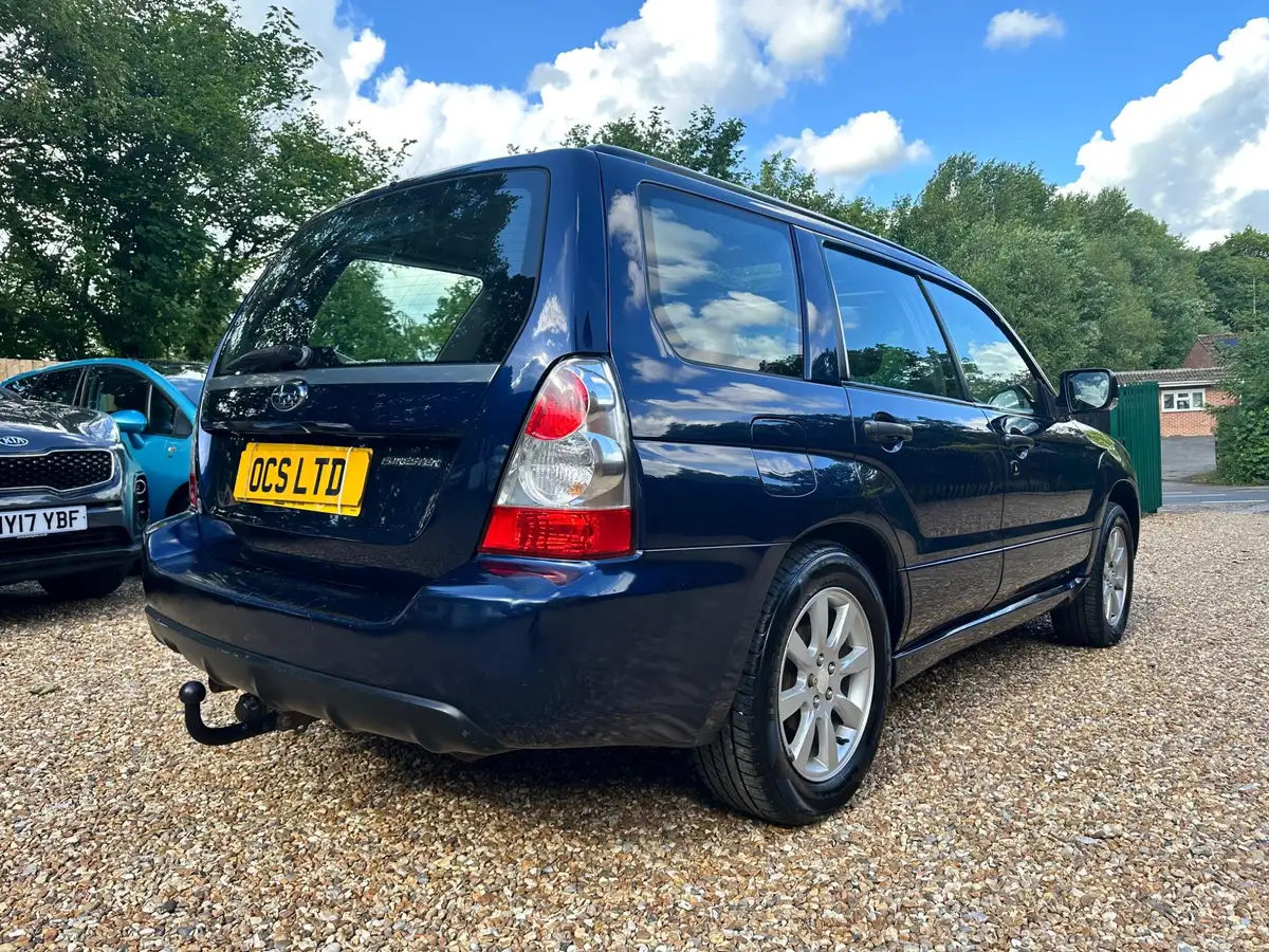 2006-subaru-forester-20-xe-big-3