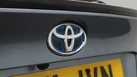 2021-toyota-c-hr-18-vvt-i-design-small-22