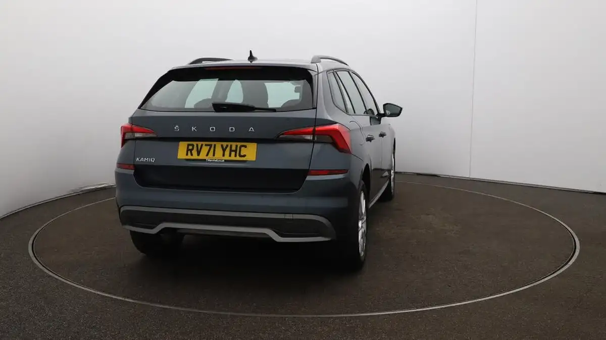 2021-skoda-kamiq-10-tsi-se-109ps-dsg-big-54