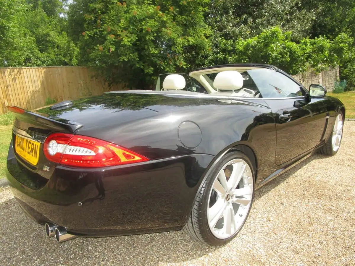 2009-jaguar-xkr-50-convertible-big-9