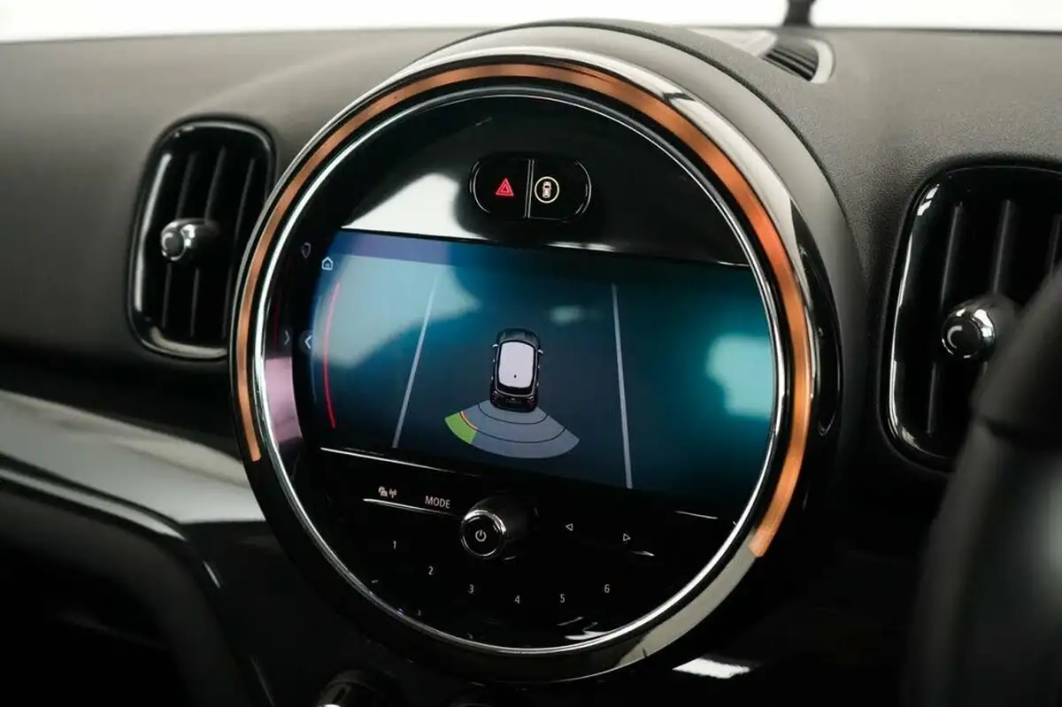 2022-mini-countryman-15-cooper-classic-auto-big-40