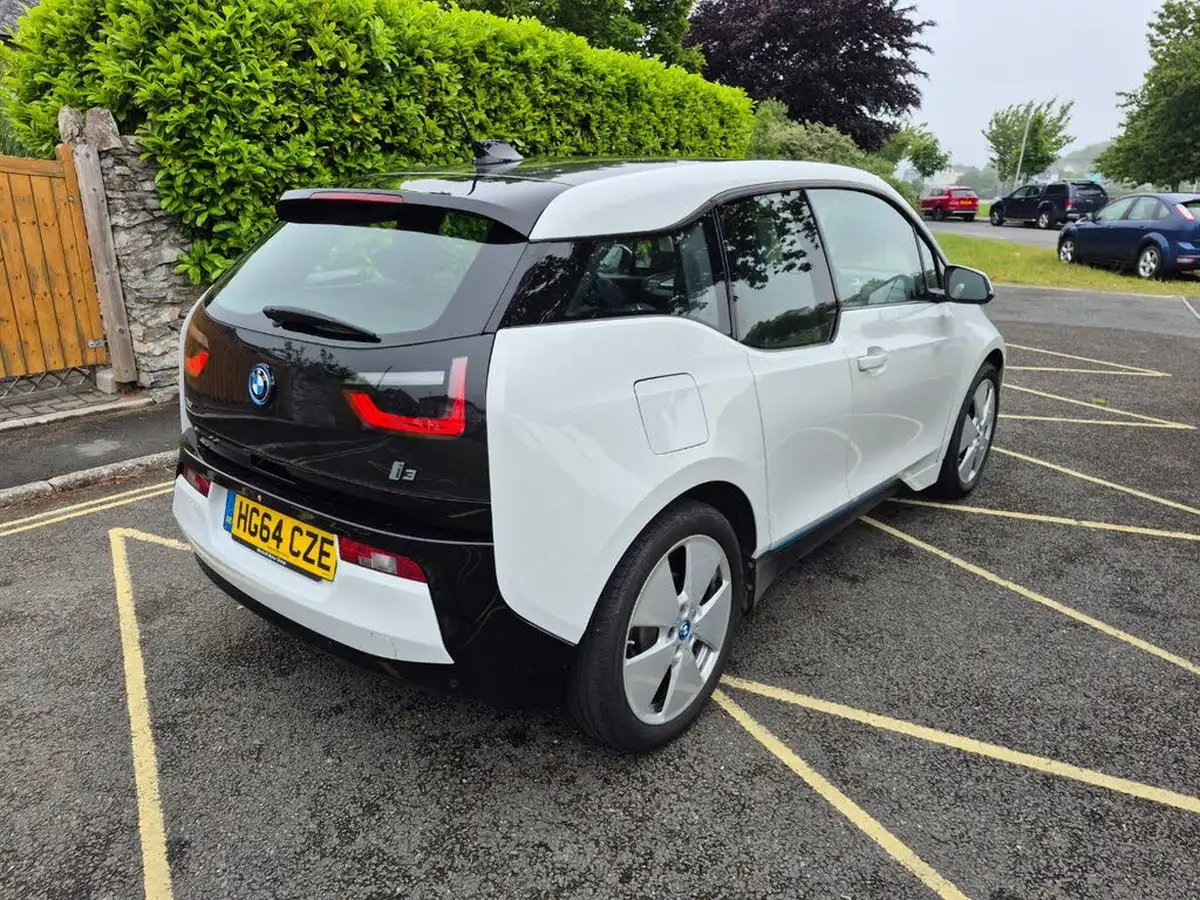 2014-bmw-i3-e-big-4