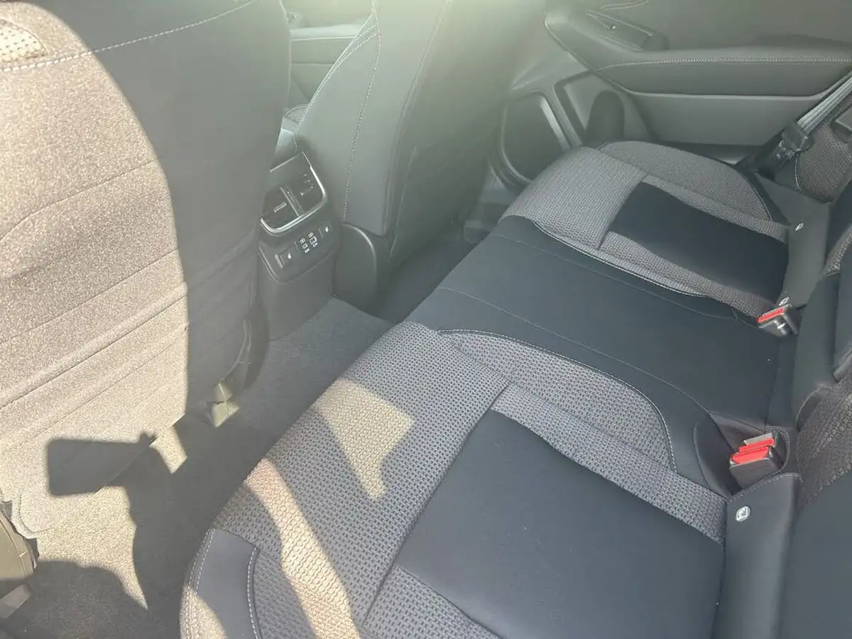 2025-subaru-outback-25i-limited-big-13
