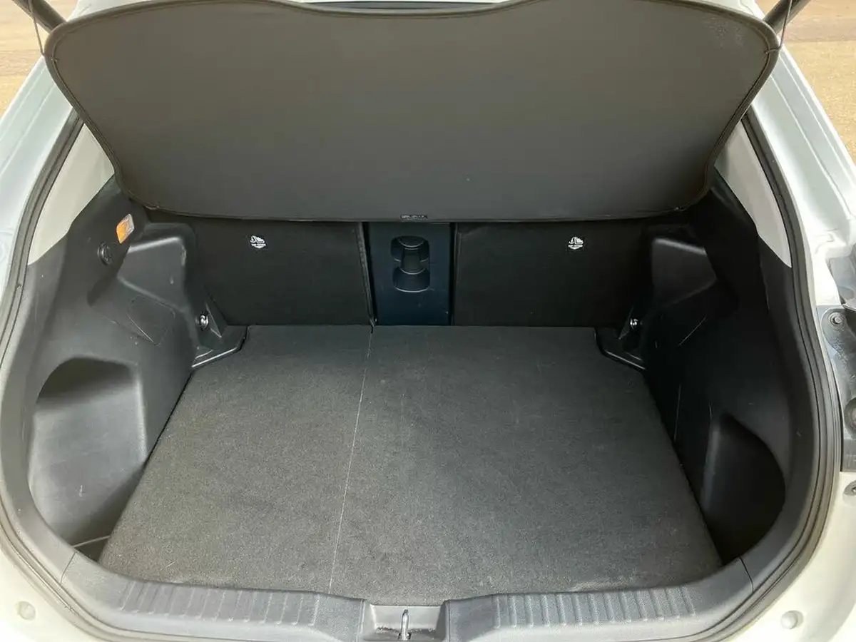 2023-toyota-yaris-cross-15-vvt-i-excel-awd-i-big-19