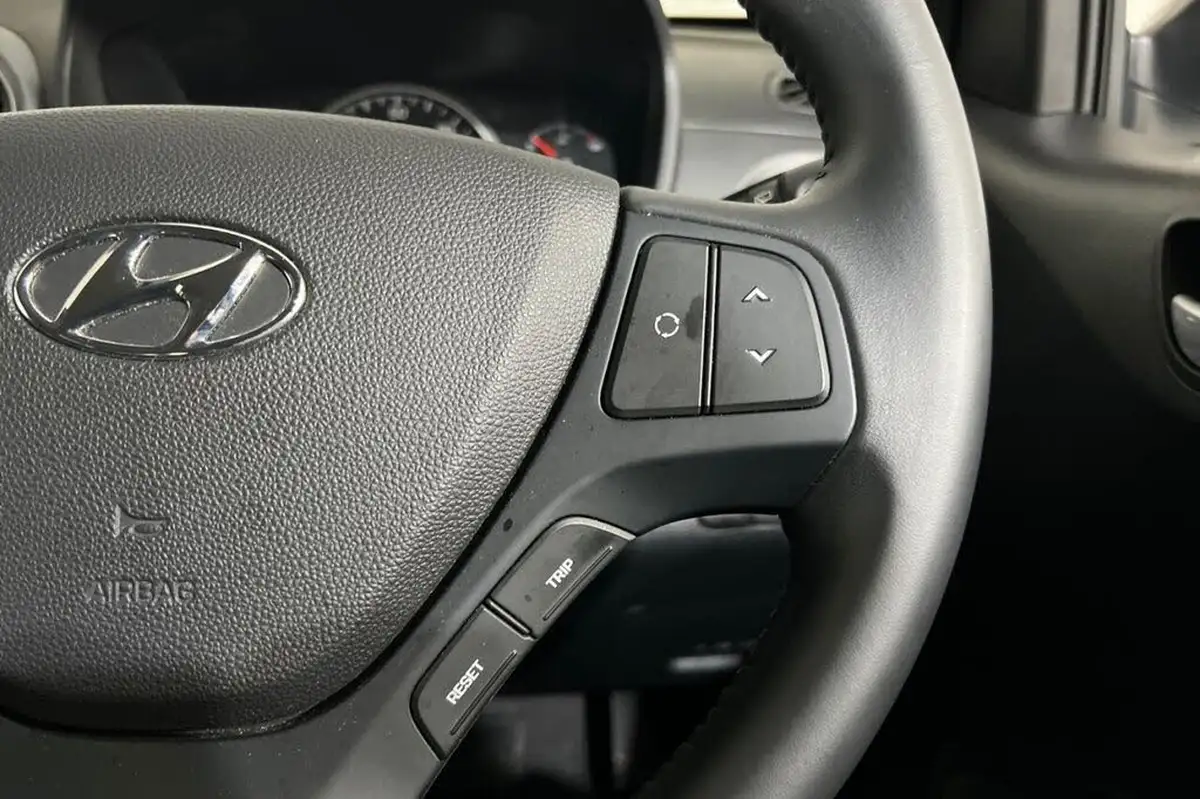 2019-hyundai-i10-12-premium-87ps-1248cc-auto-big-24