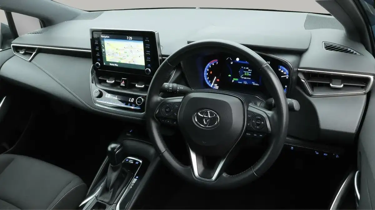 2021-toyota-corolla-18-vvt-i-icon-tech-spare-wheel-hatchback-5d-big-9