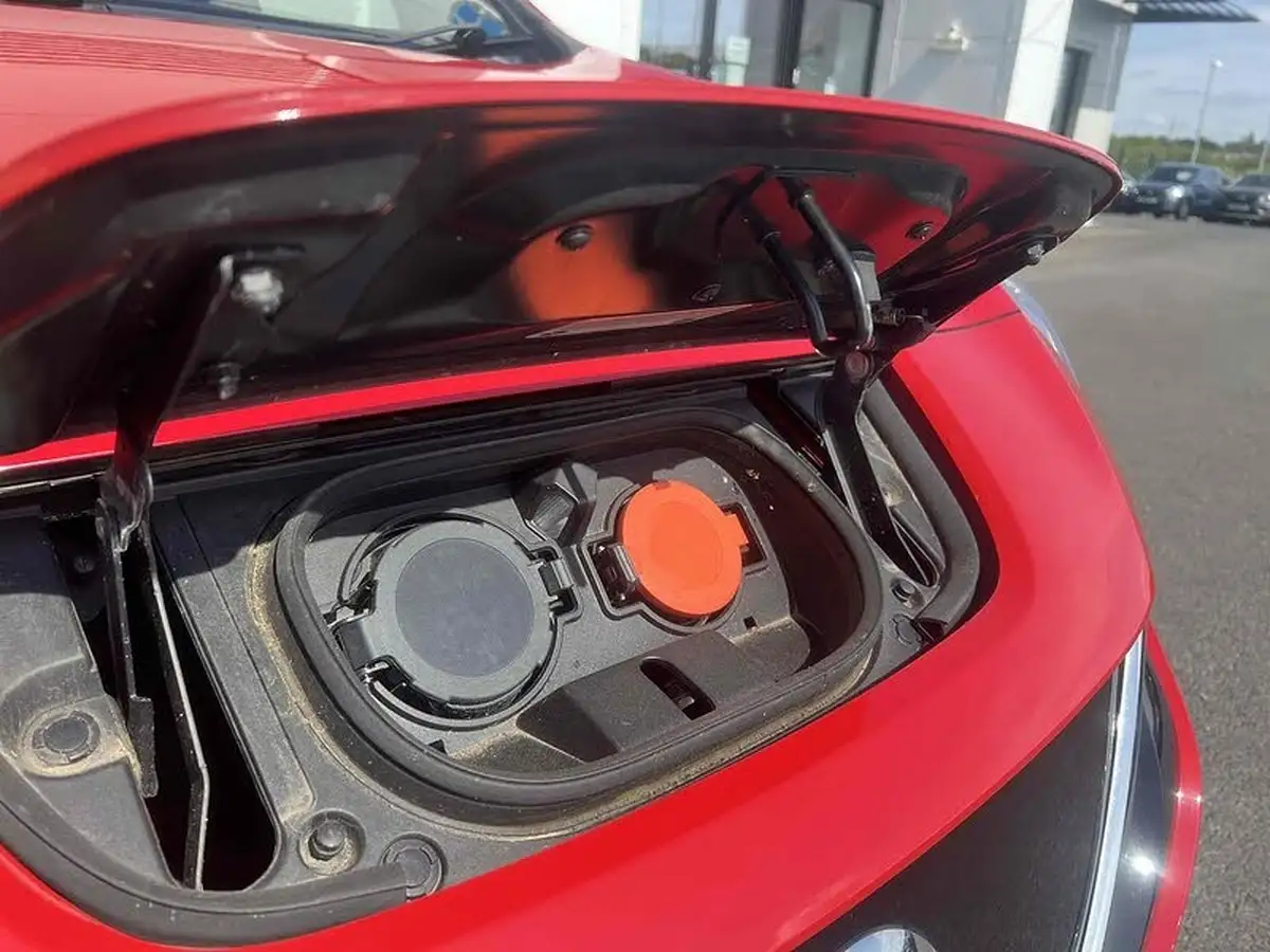 2021-nissan-leaf-e-acenta-big-47