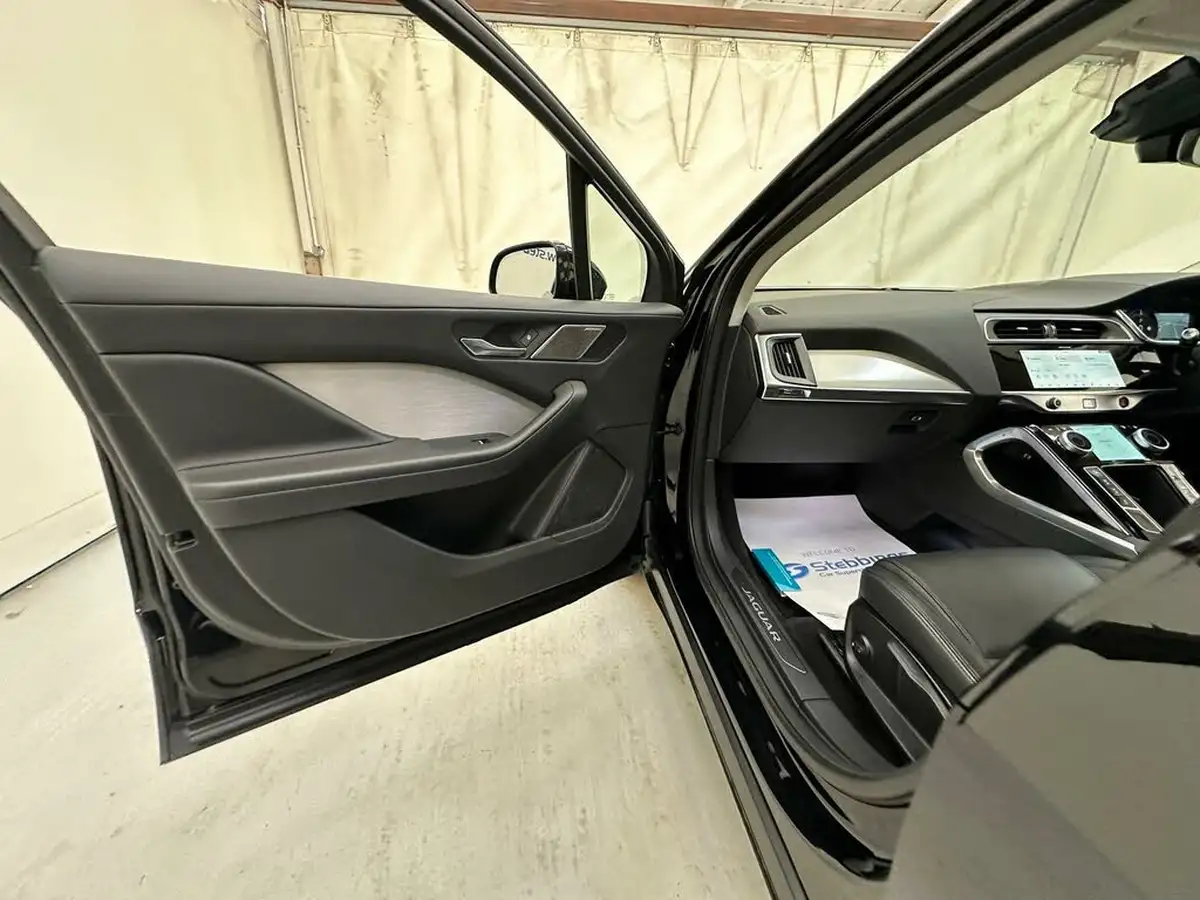 2020-jaguar-i-pace-ev400-s-big-28