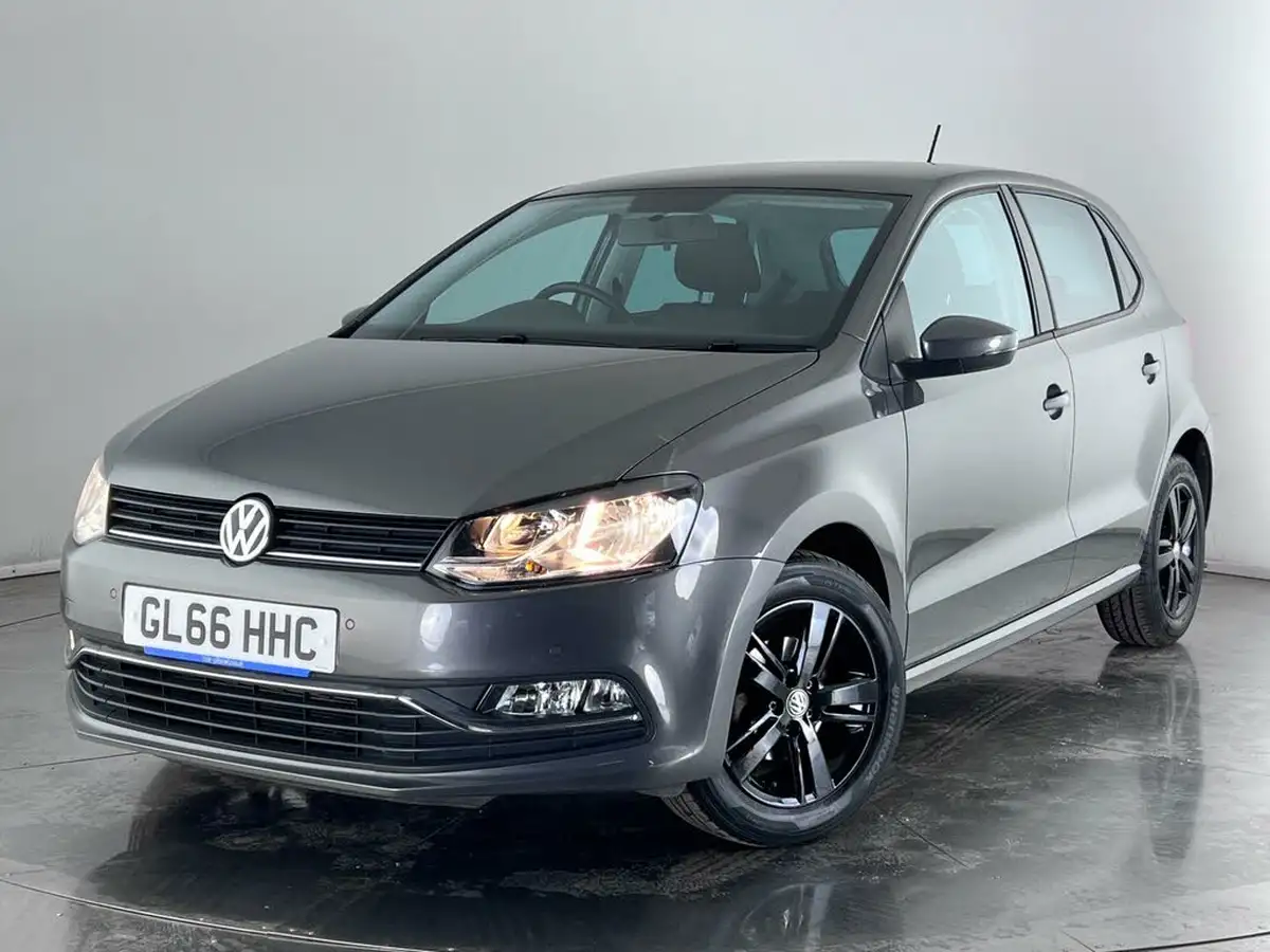 2016-volkswagen-polo-big-32