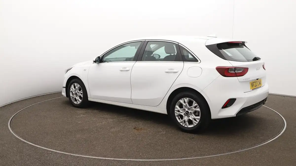 2021-kia-ceed-10-t-gdi-2-hatchback-big-32