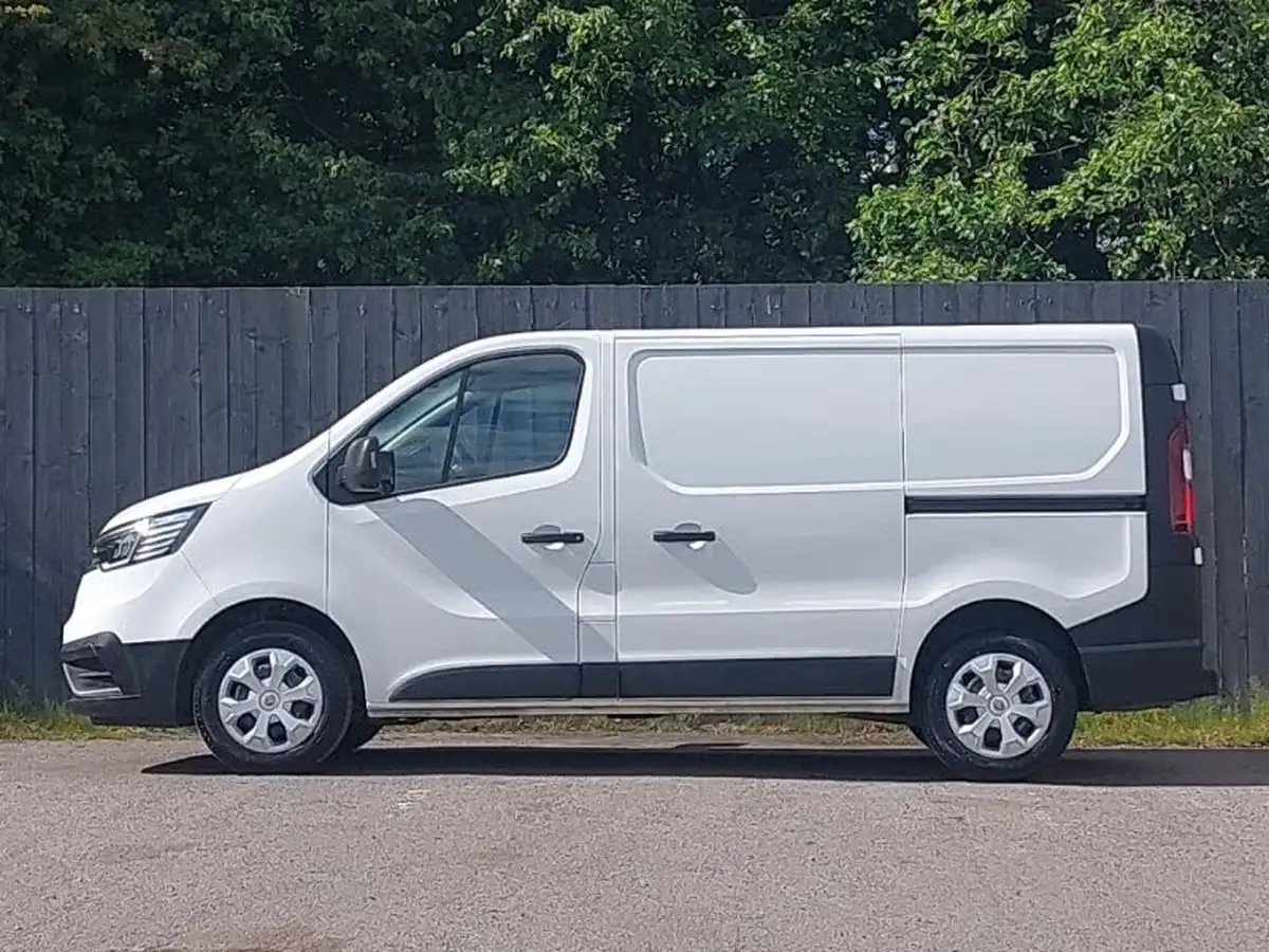 2022-renault-trafic-20dci-sl28-130-business-big-3