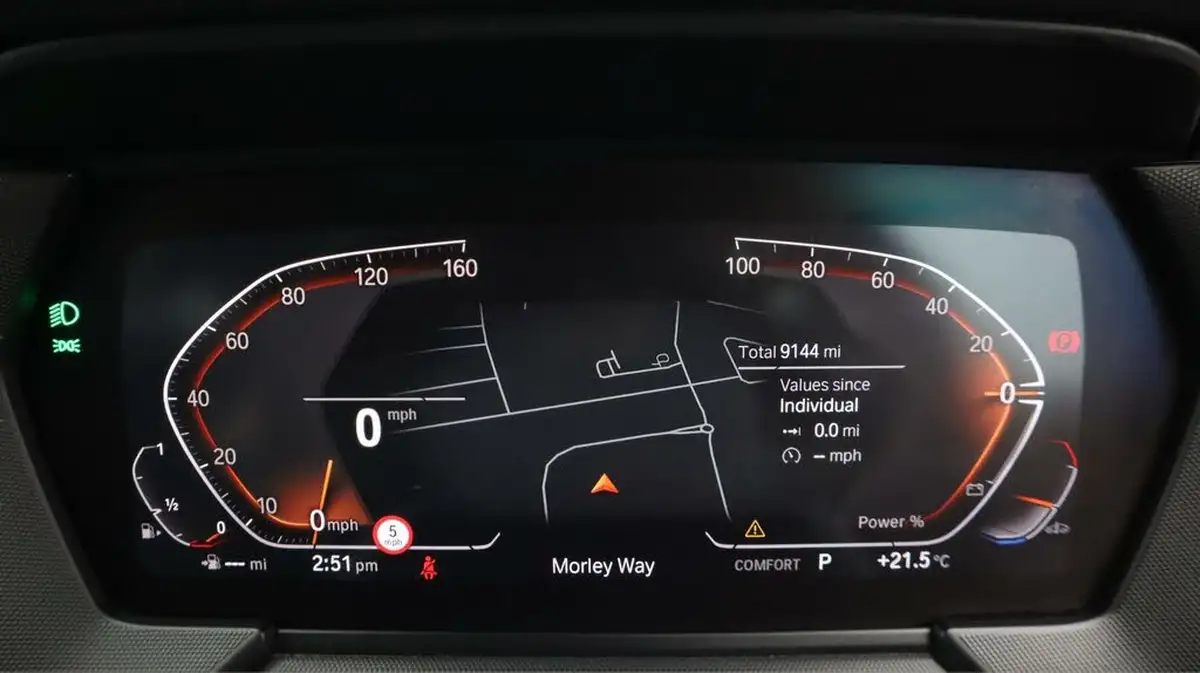 2022-bmw-1-series-15-118i-m-sport-lcp-dct-big-10