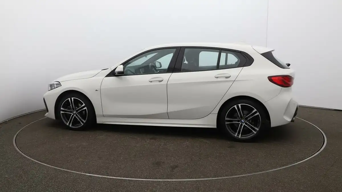 2022-bmw-1-series-15-118i-m-sport-lcp-dct-big-58