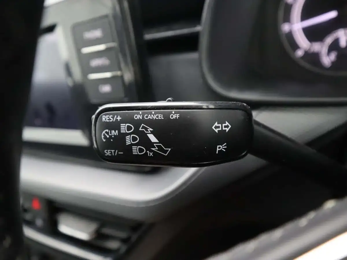 2023-skoda-scala-10-tsi-s-big-31