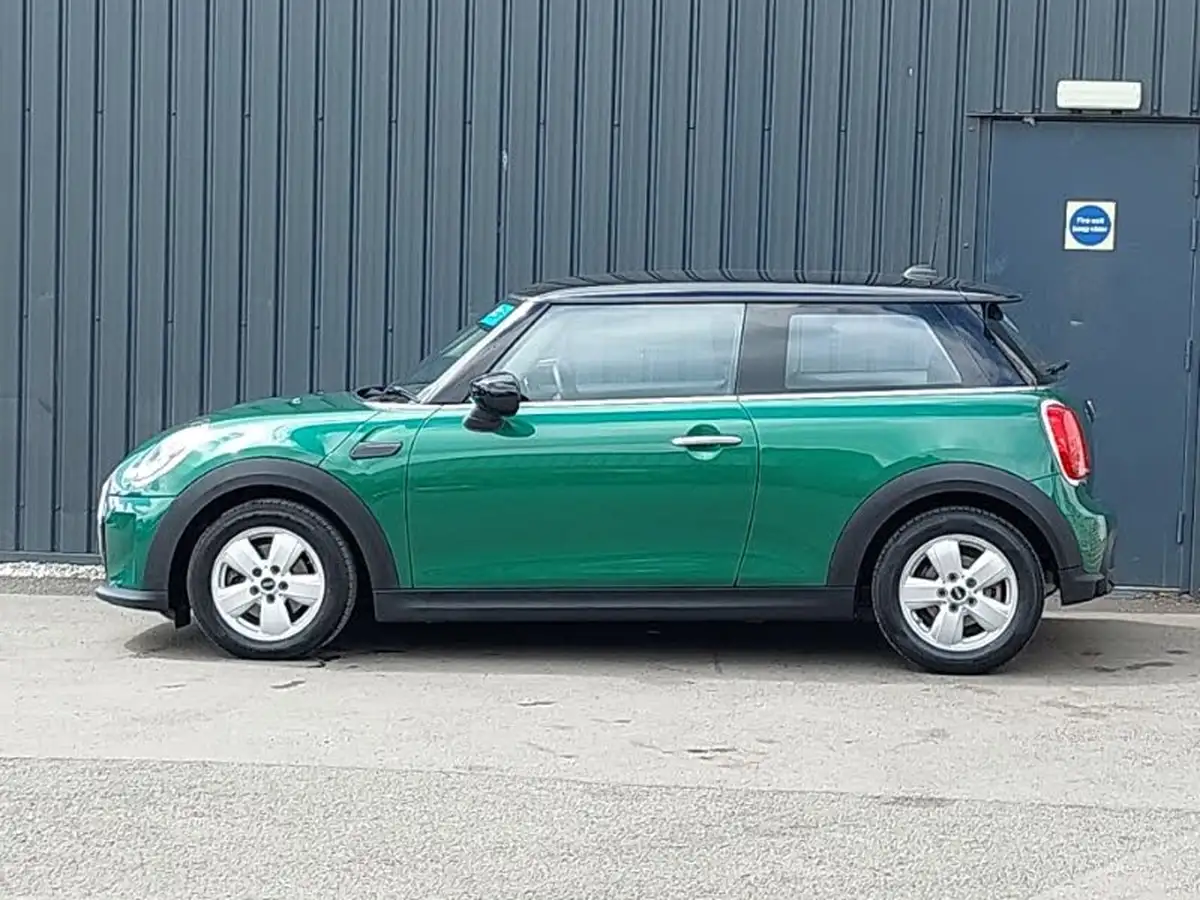 2021-mini-cooper-15-cooper-classic-hatchback-3d-big-3