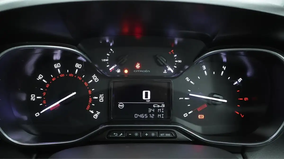 2019-citroen-c3-aircross-12-puretech-feel-110ps-ss-big-10