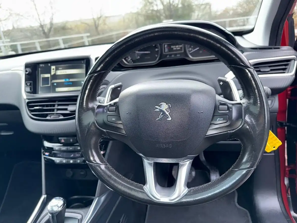 2014-peugeot-2008-crossover-12-e-vti-allure-big-19