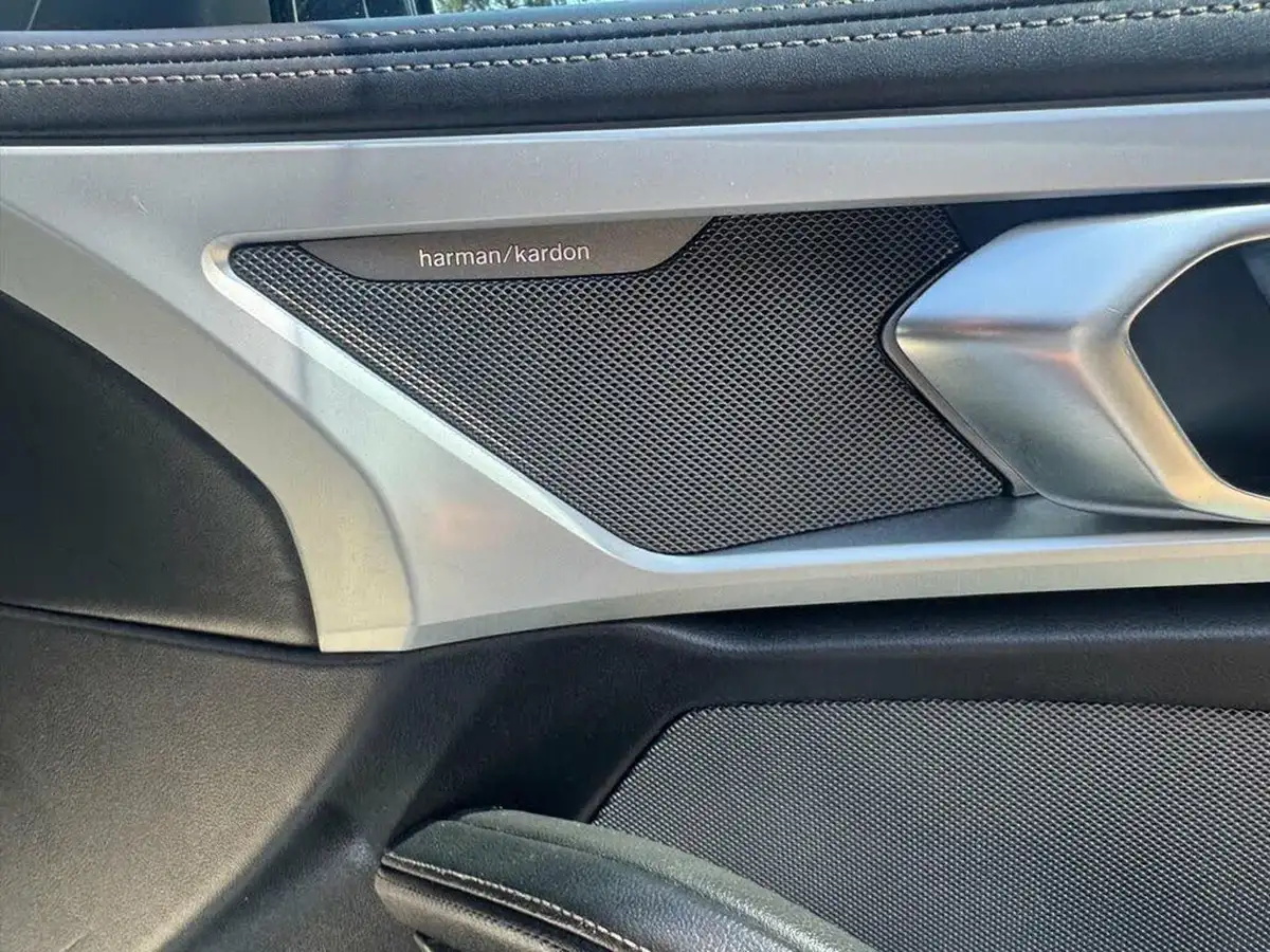 2020-bmw-8-series-30-840i-coupe-2d-big-23