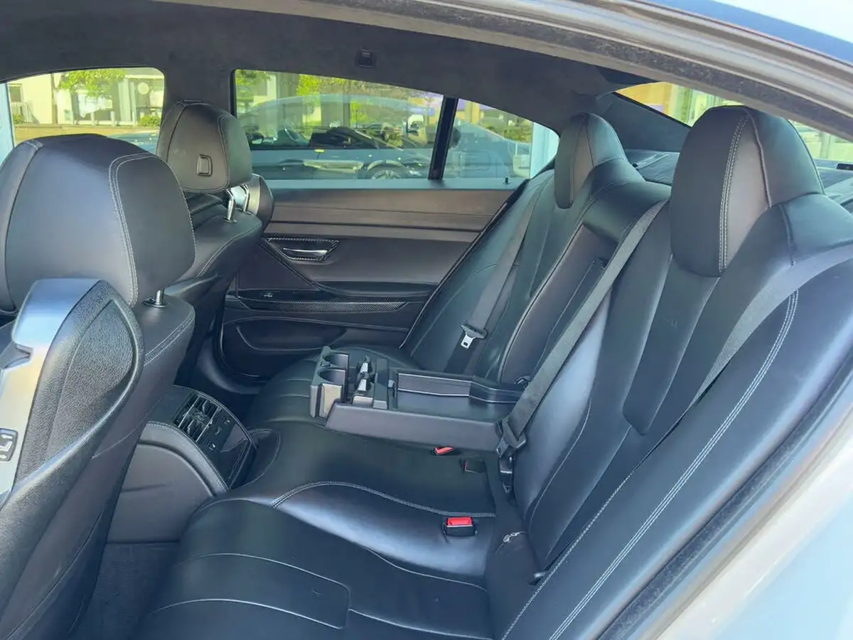 2018-bmw-6-series-44-m6-gran-coupe-4d-big-22