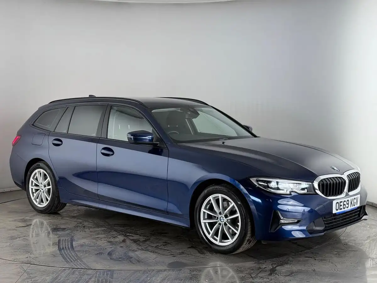 2019-bmw-3-series-20td-320d-xdrive-se-190bhp-saloon-4d-sport-big-0