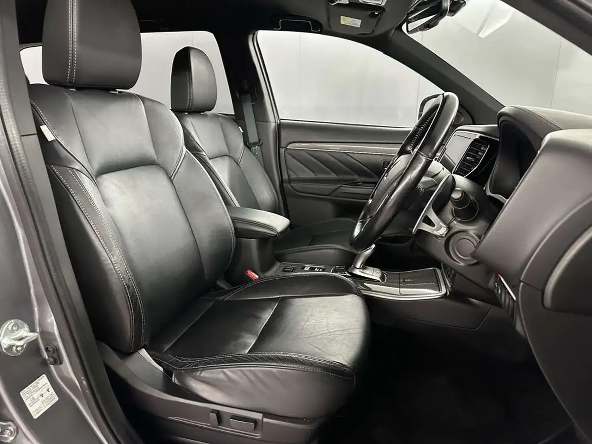 2019-mitsubishi-outlander-24-4h-phev-big-10