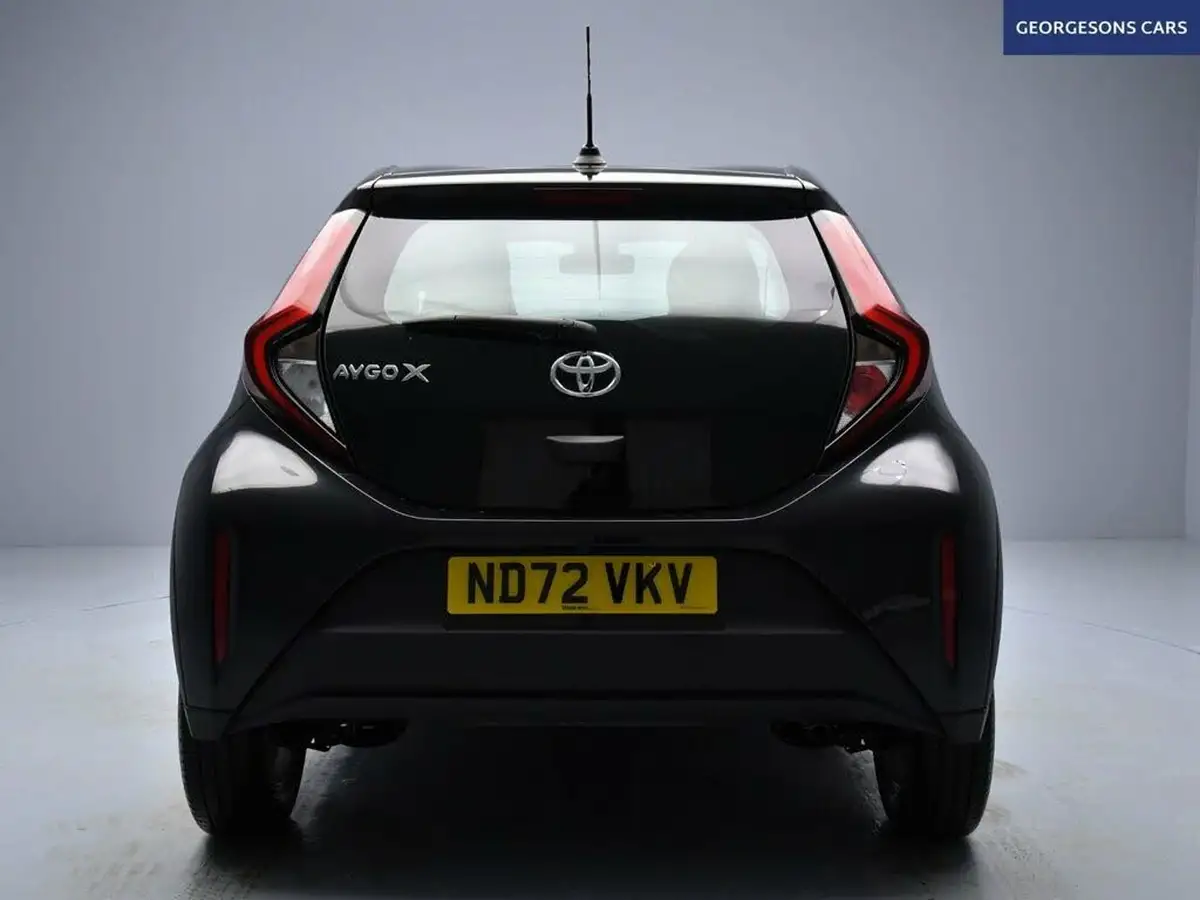 2022-toyota-aygo-x-10-vvt-i-pure-big-21