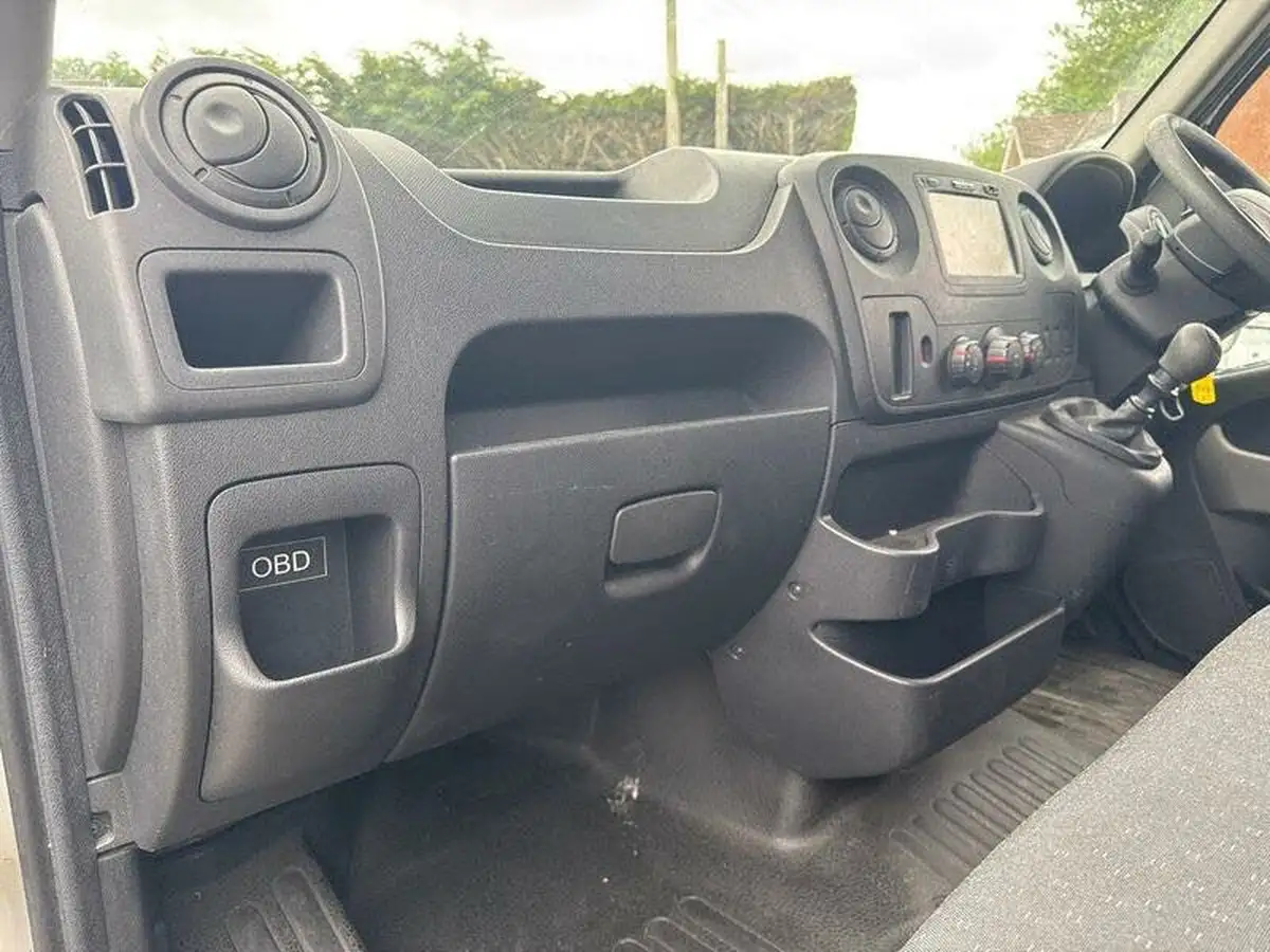 2018-vauxhall-movano-23cdti-l4h3-r3500-130pseu6-big-18