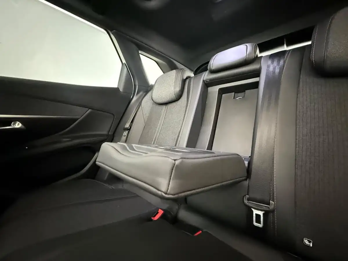 2018-peugeot-3008-suv-16-bluehdi-gt-line-eat6-big-18