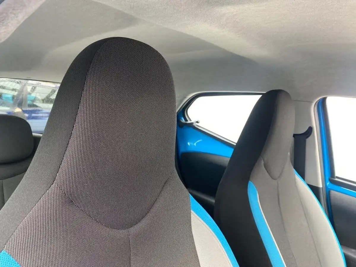 2015-toyota-aygo-10-vvt-i-x-cite-2-68bhp-x-tra-convenience-5d-big-14
