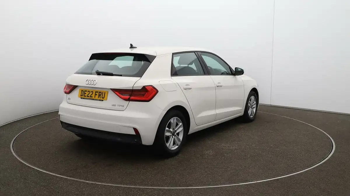 2022-audi-a1-10-25-tfsi-technik-big-45