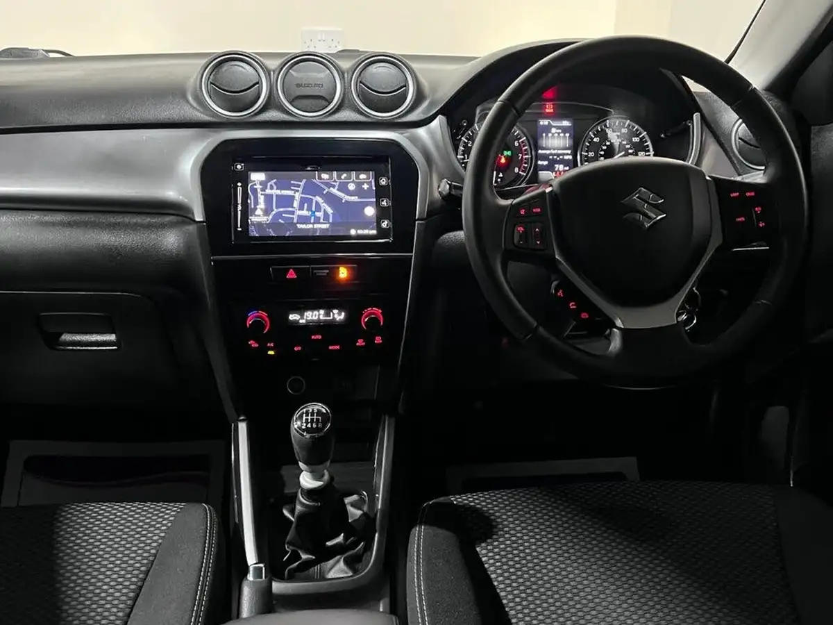 2020-suzuki-vitara-14-boosterjet-sz-t-140ps-big-25
