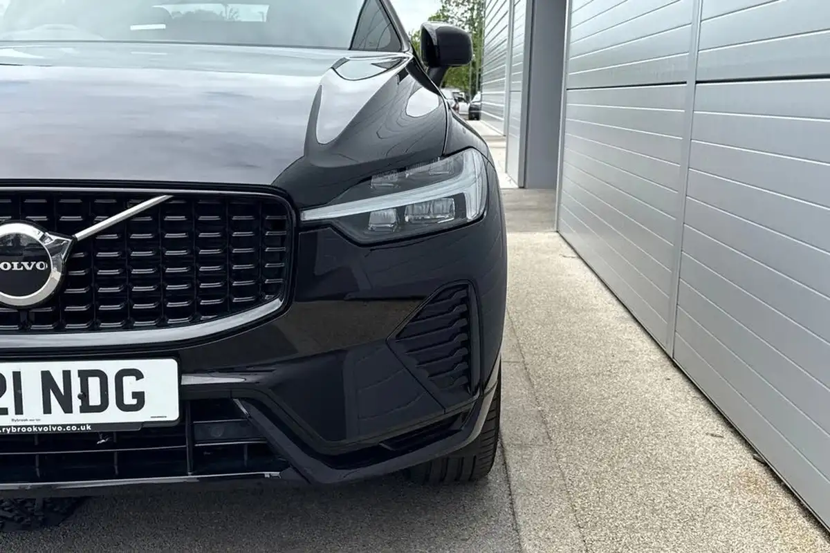 2021-volvo-xc60-20-b5-r-design-big-25