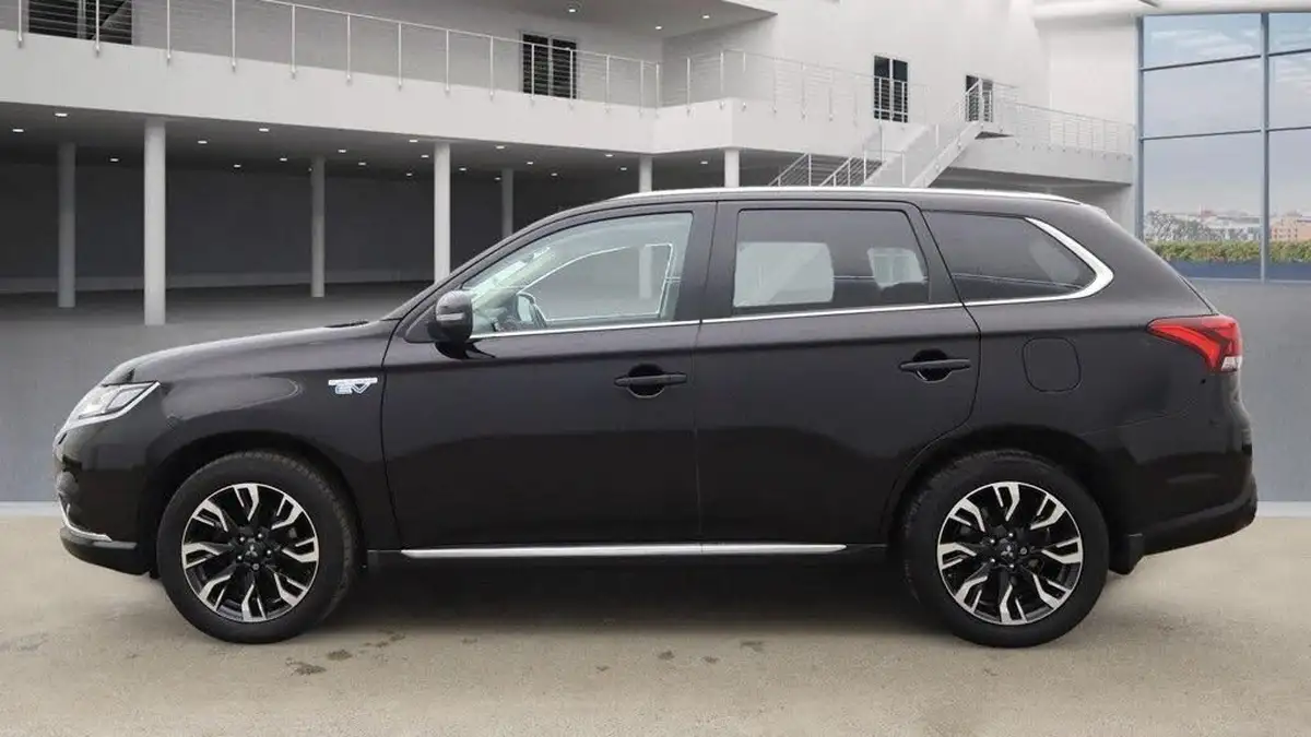2017-mitsubishi-outlander-20-4hs-phev-5st-big-5