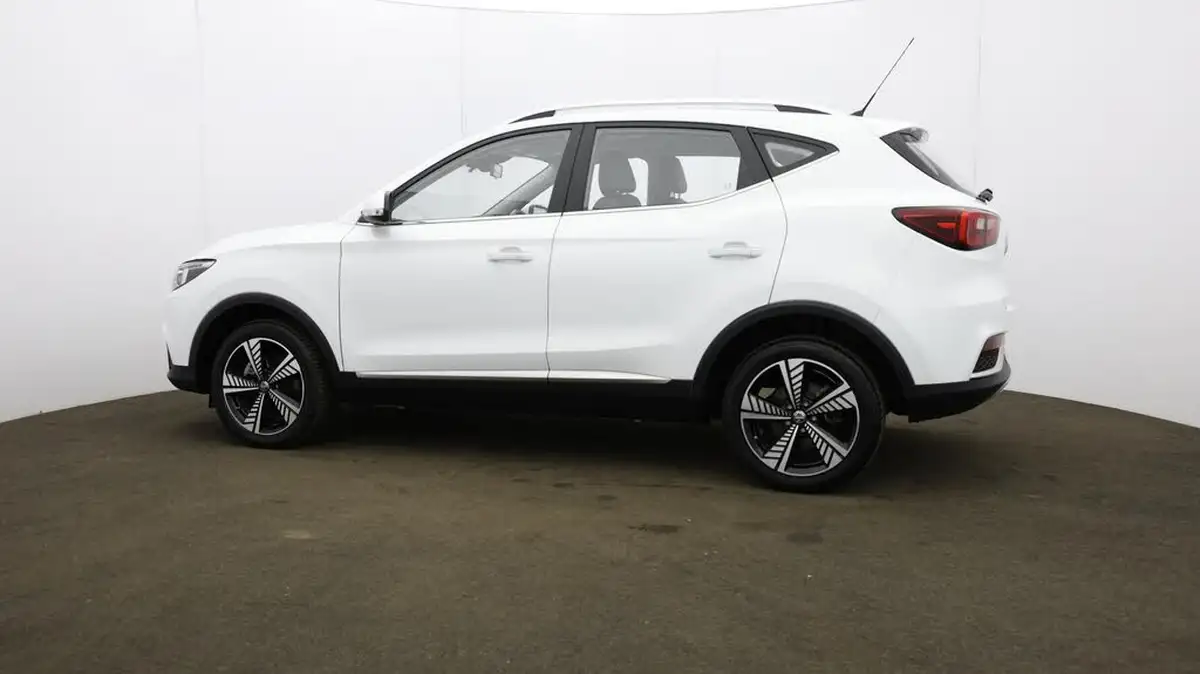 2021-mg-zs-suv-e-exclusive-ev-big-59