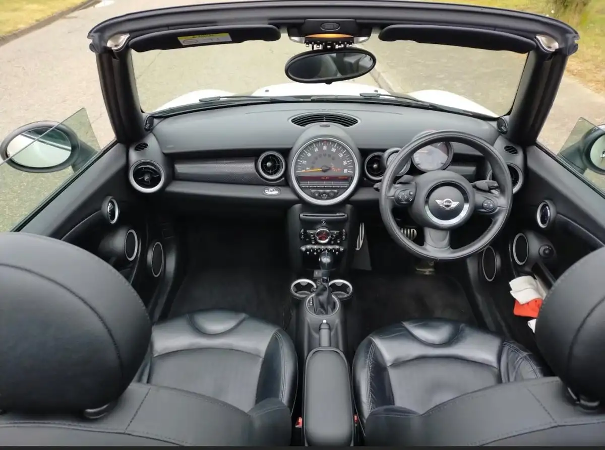 2015-mini-cooper-16-cooper-s-184bhp-ss-auto-big-1