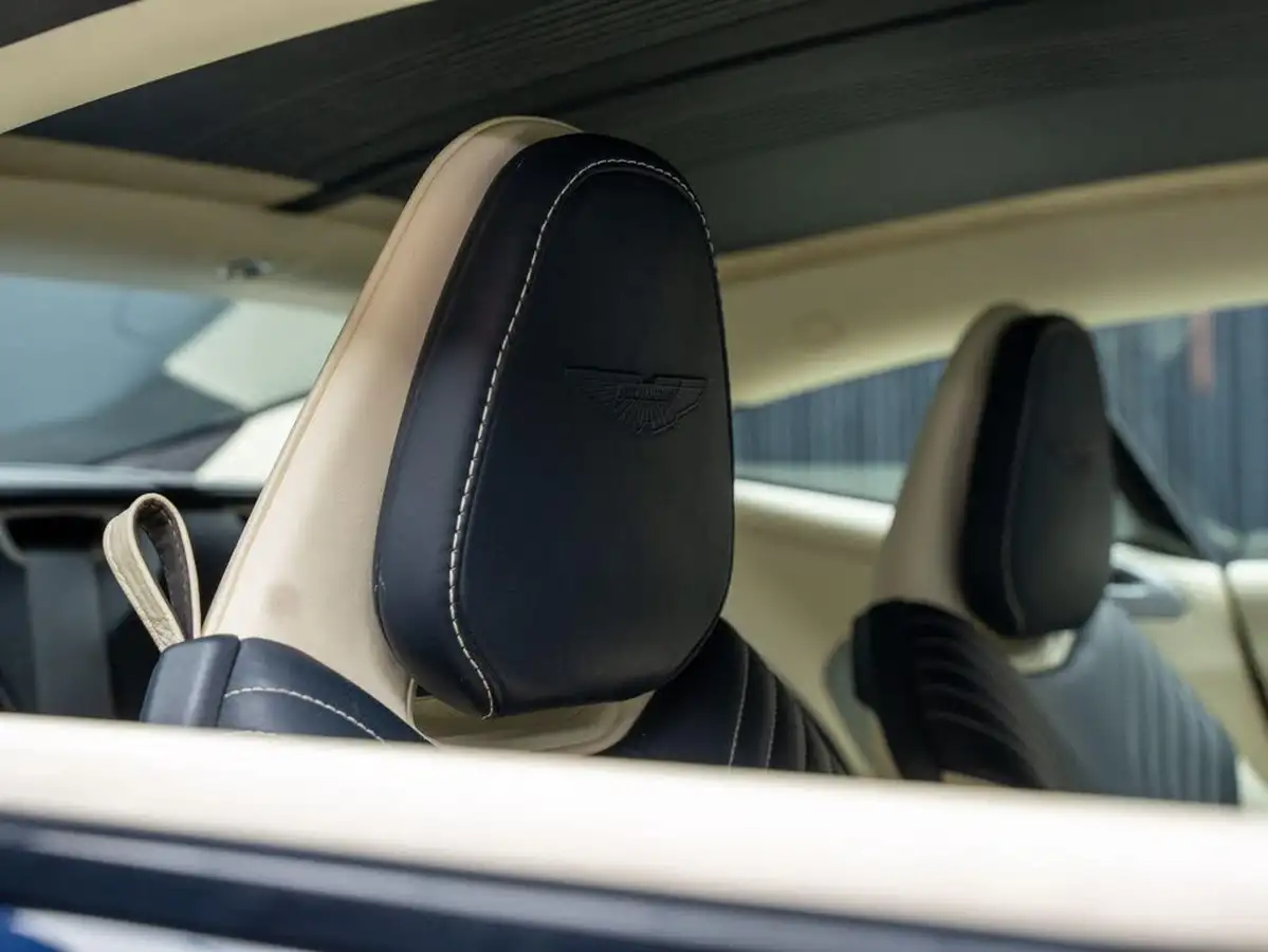 2019-aston-martin-db11-40-v8-big-25