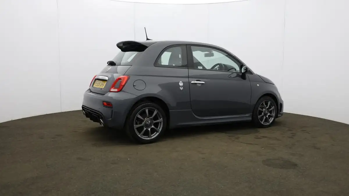 2019-abarth-595-14-tjet-big-56