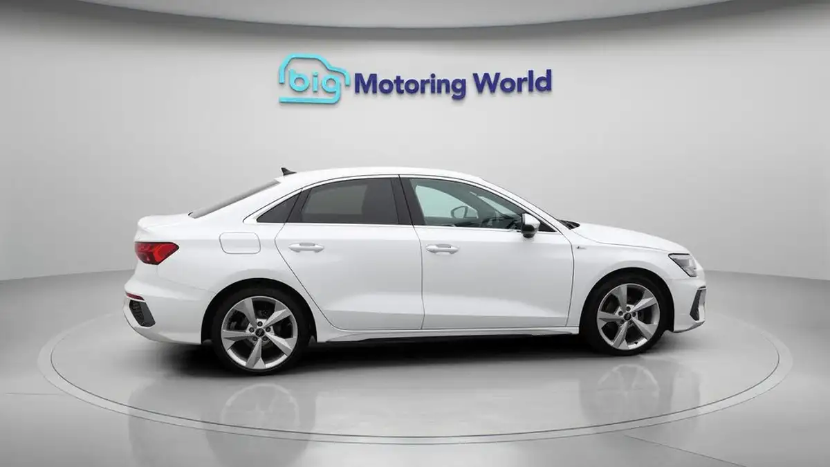 2022-audi-a3-10-30-tfsi-s-line-saloon-4d-big-8
