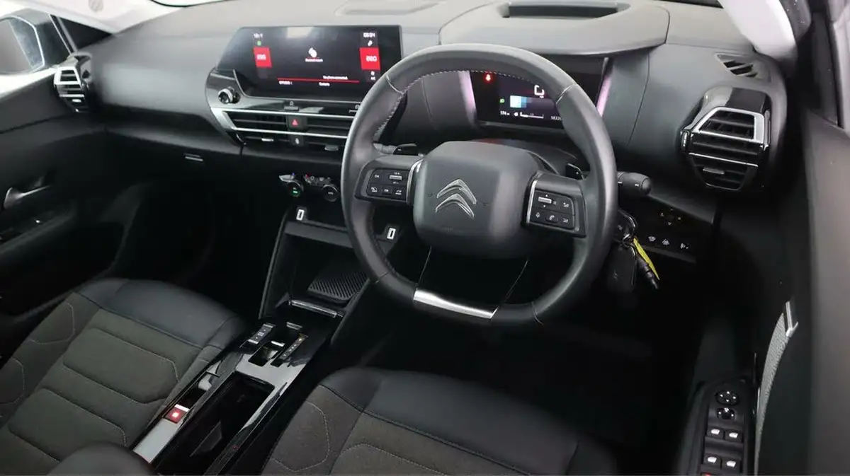2021-citroen-c4-15bluehdi-sense-plus-130ps-eat8-big-8